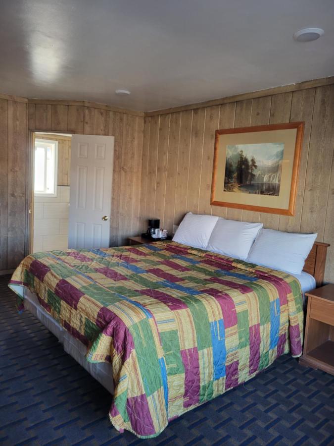 Townhouse Motel Бишъп Екстериор снимка