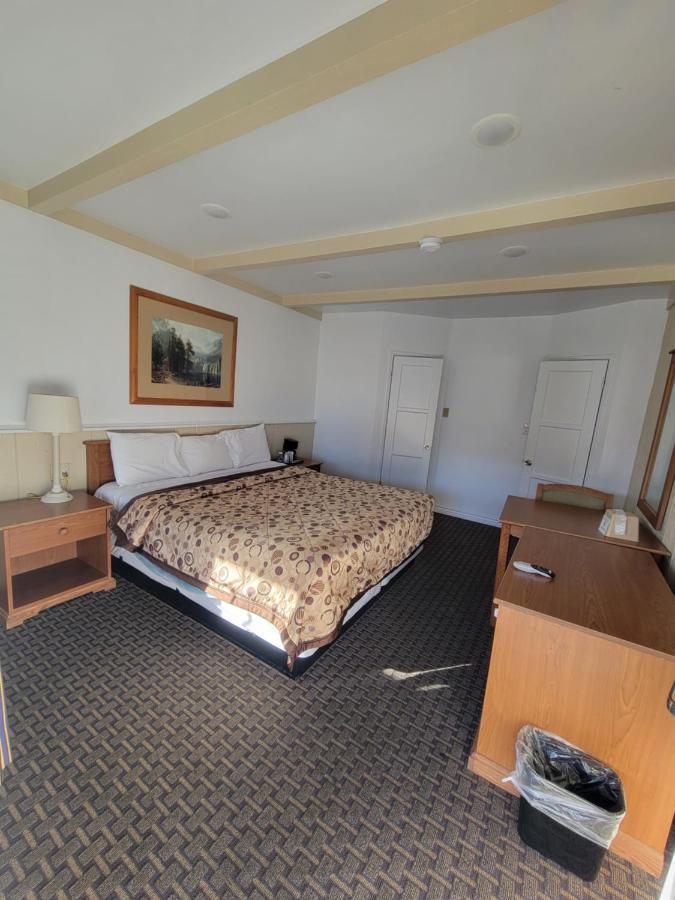 Townhouse Motel Бишъп Екстериор снимка