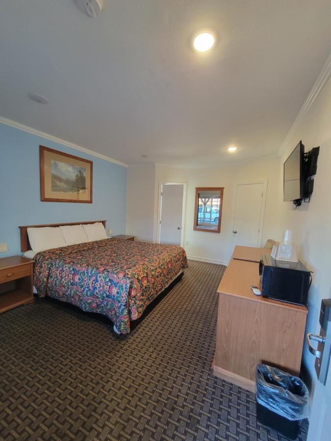 Townhouse Motel Бишъп Екстериор снимка